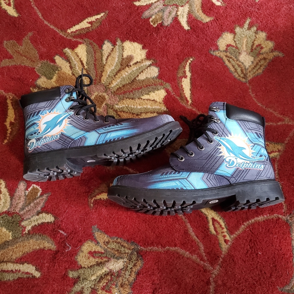 NFL Miami Dolphins boots size 9.